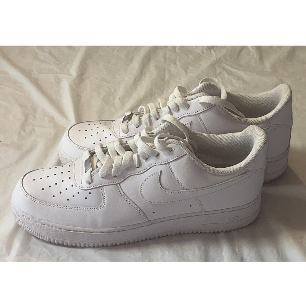 Nike Air Force 1 '07 Low Triple White Sneakers CW2288-111 Men White Leather 10.5 - Picture 2 of 10